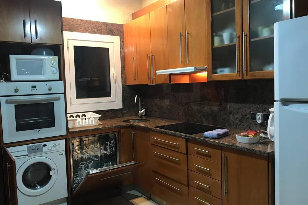 Casita blanca con fibra óptica y piscina cominutaria Vila Tossa de Mar Exterior foto