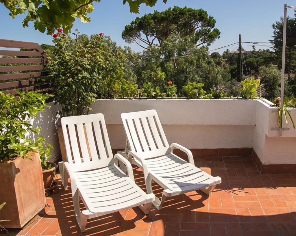 Casita blanca con fibra óptica y piscina cominutaria Vila Tossa de Mar Exterior foto
