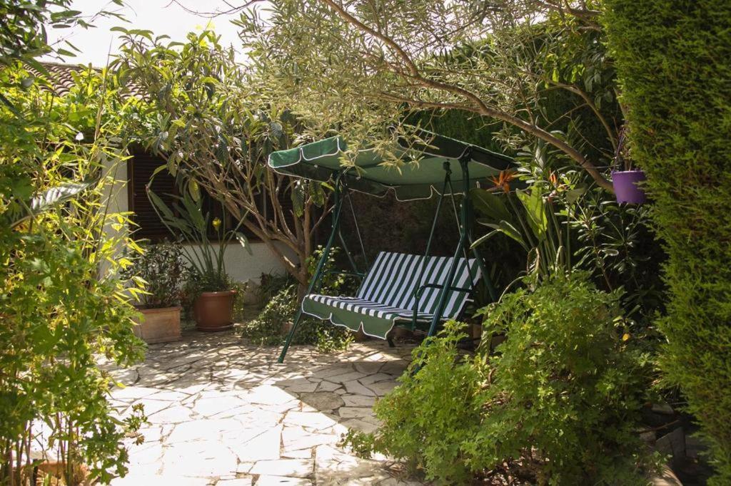 Casita blanca con fibra óptica y piscina cominutaria Vila Tossa de Mar Exterior foto